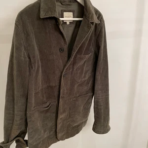 Manchester overshirt - Manchester overshirt i grön färg, ors pris 1000kr i strl M