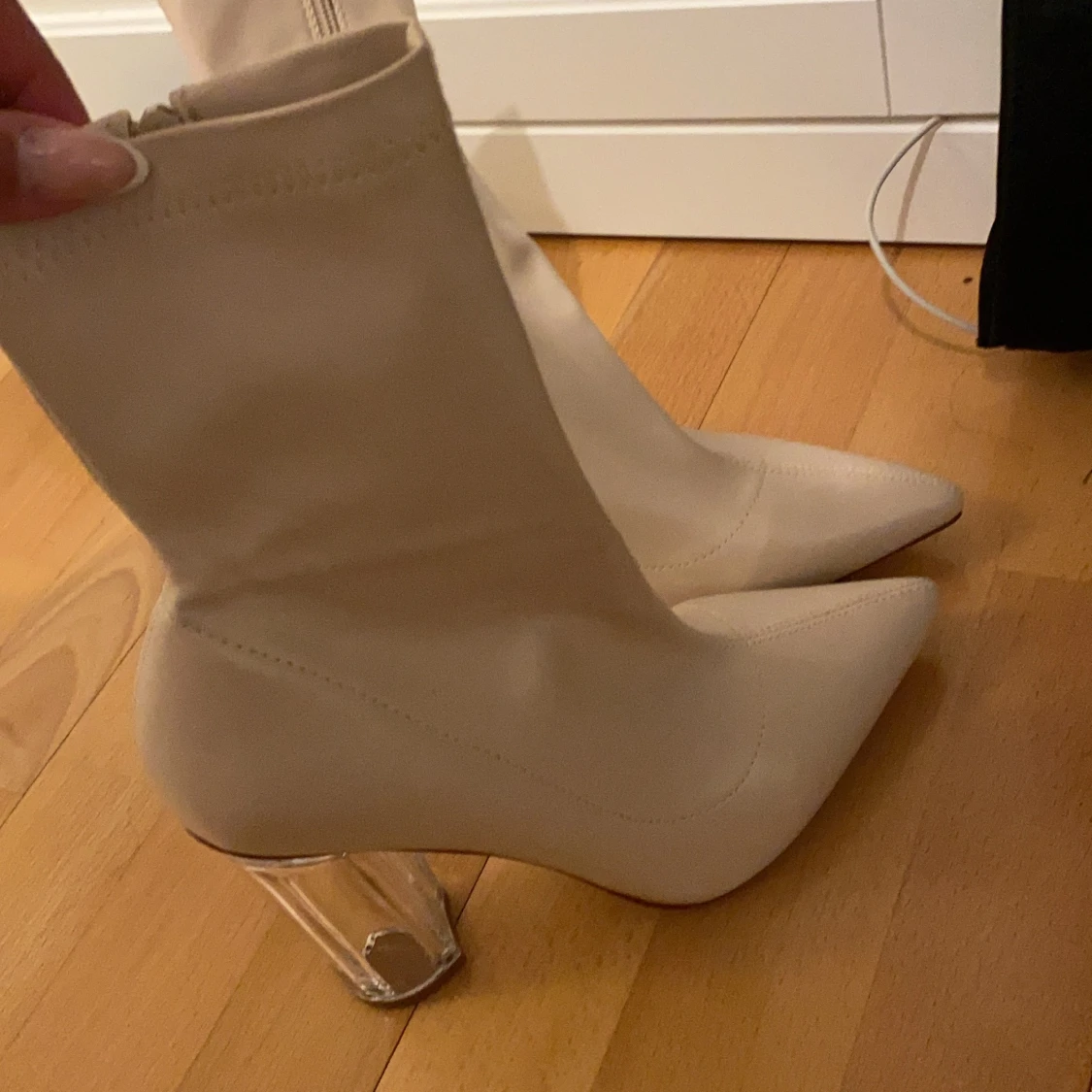 KLACKAR FRÅN BEBO / NELLY