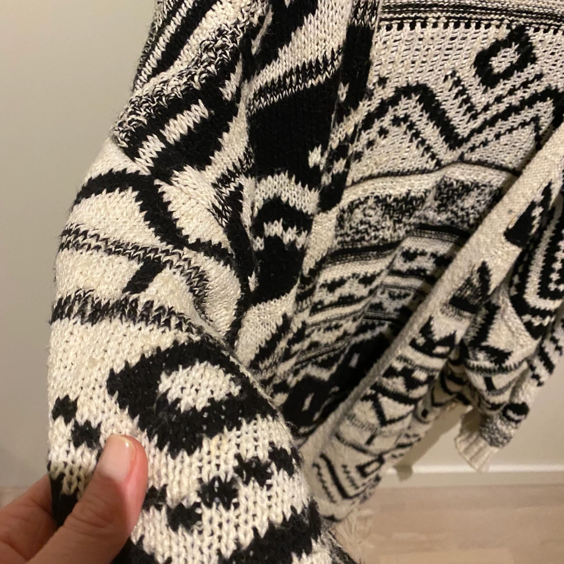 Stickad tröja från Pull & bear  - 90