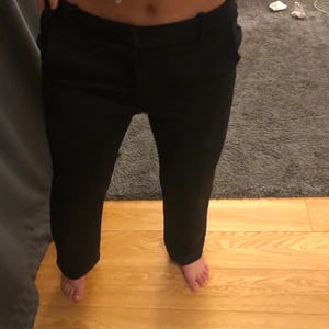 Kostymbyxor - Köpta på Salt, använda två gånger! Säljer för att jag har två exakt likadana men olika storlekar