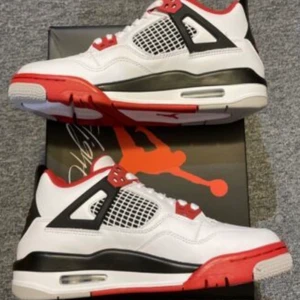 Nike - Nike jordens 4s