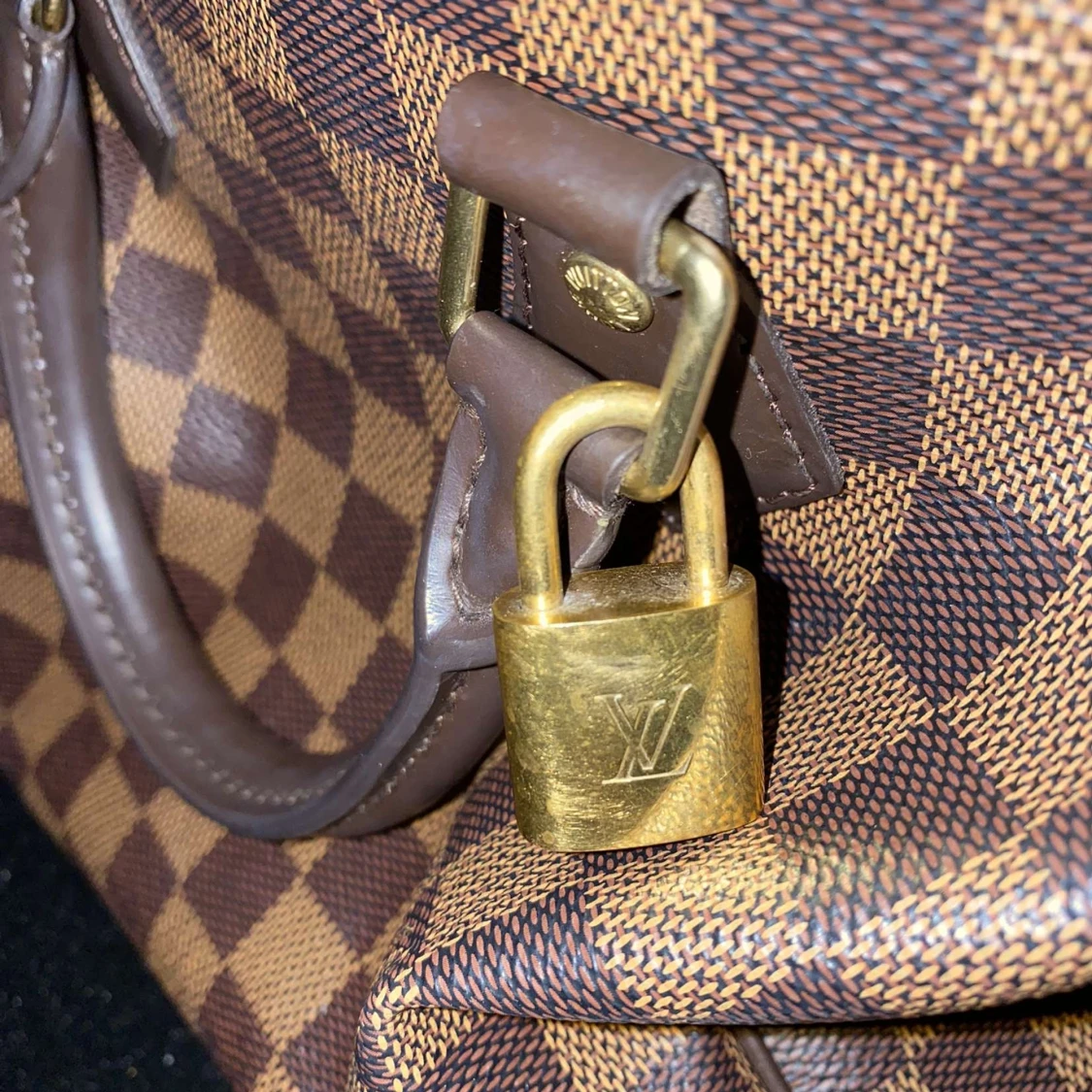 Louis Vuitton väska - 90