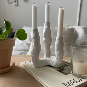 Handgjord ljusstake  - Handgjord ljusstake som passar perfekt till vårens inredning. 