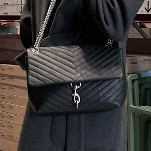Rebecca Minkoff väska - Väska från Rebecca Minkoff i nyskick. Nypris 4200