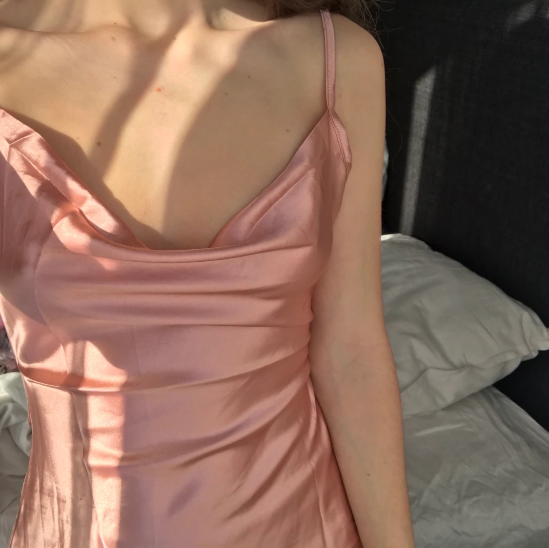 satin klänning  - 90