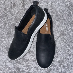 Slip in-skor - Använda 3 gånger. Skriv om ni har några frågor✨🥳