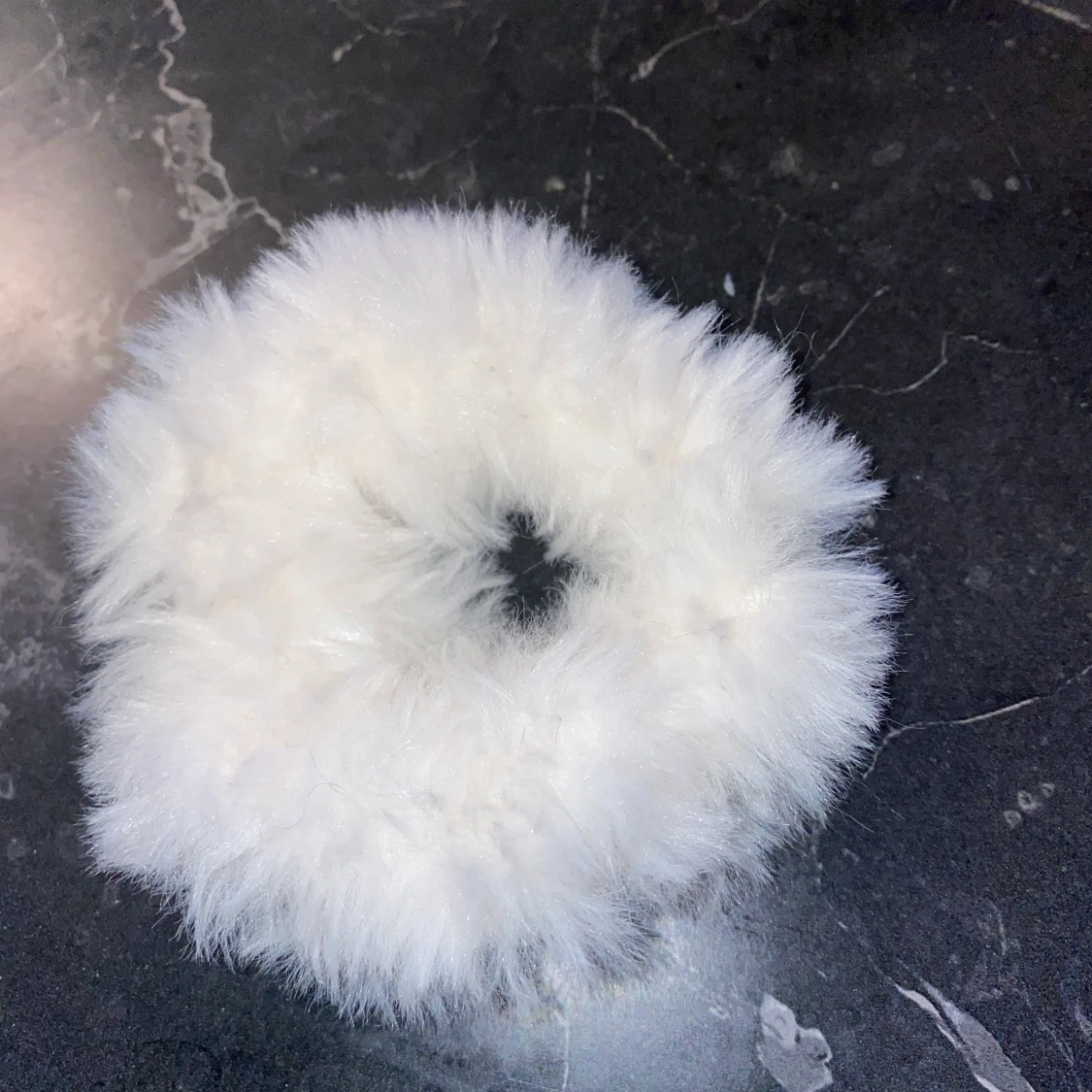 VIT fluffig scrunchie