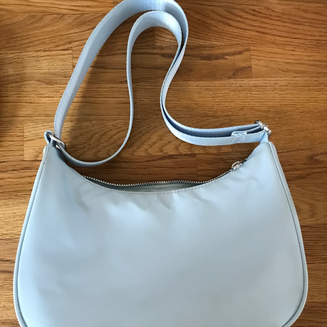 Justerbar axelremsväska  - 91