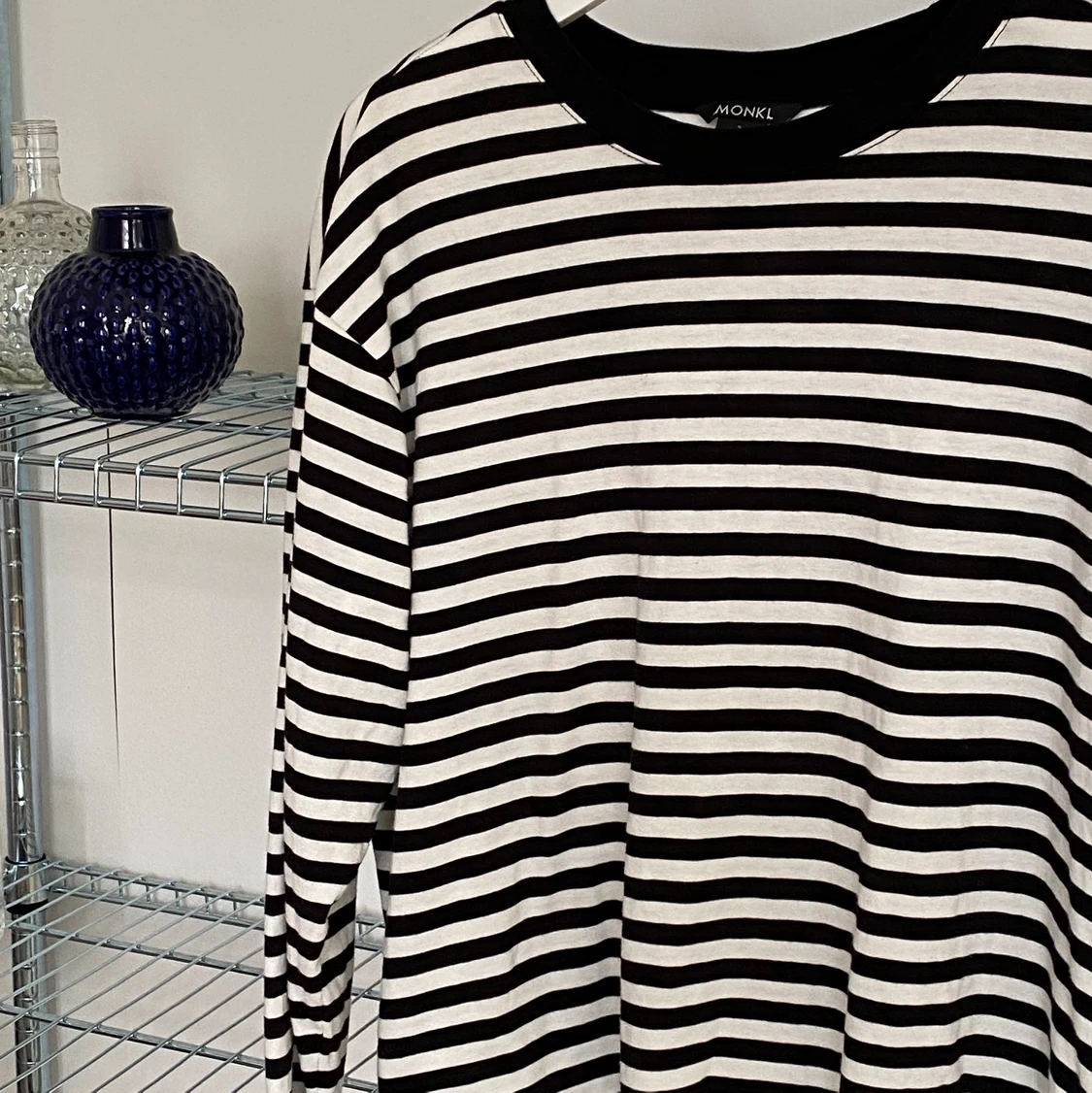 Randig tröja från monki  - 91