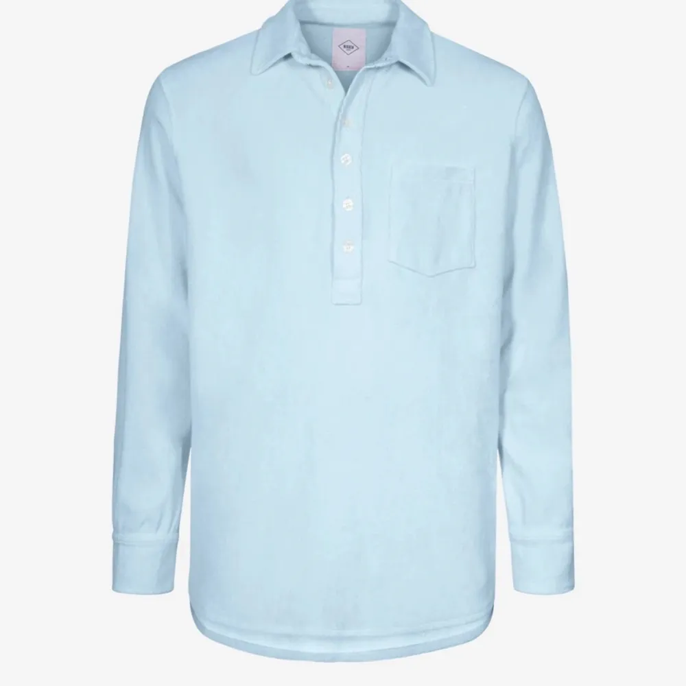 Säljer min sparsamt använda Nikben Terry shirt i stl S. Fraktar för 49 kr eller möter upp ✨ Nypris 1099 kr 💚. Tröjor & Koftor.