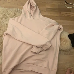 Storlek 158-164 - En rosa Hoodie från name it 