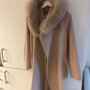Max mara - Max  mara i nyskick,storlek xs nypris ca 11500kr