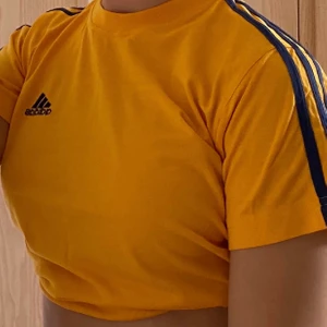 T-shirt - Adidas t-shirt.