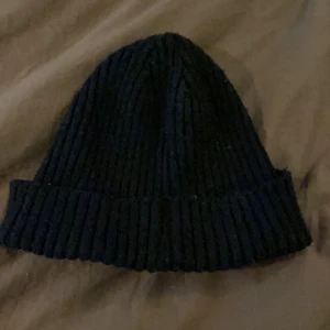 Mössa - Snygg och moderna mössa i svart 