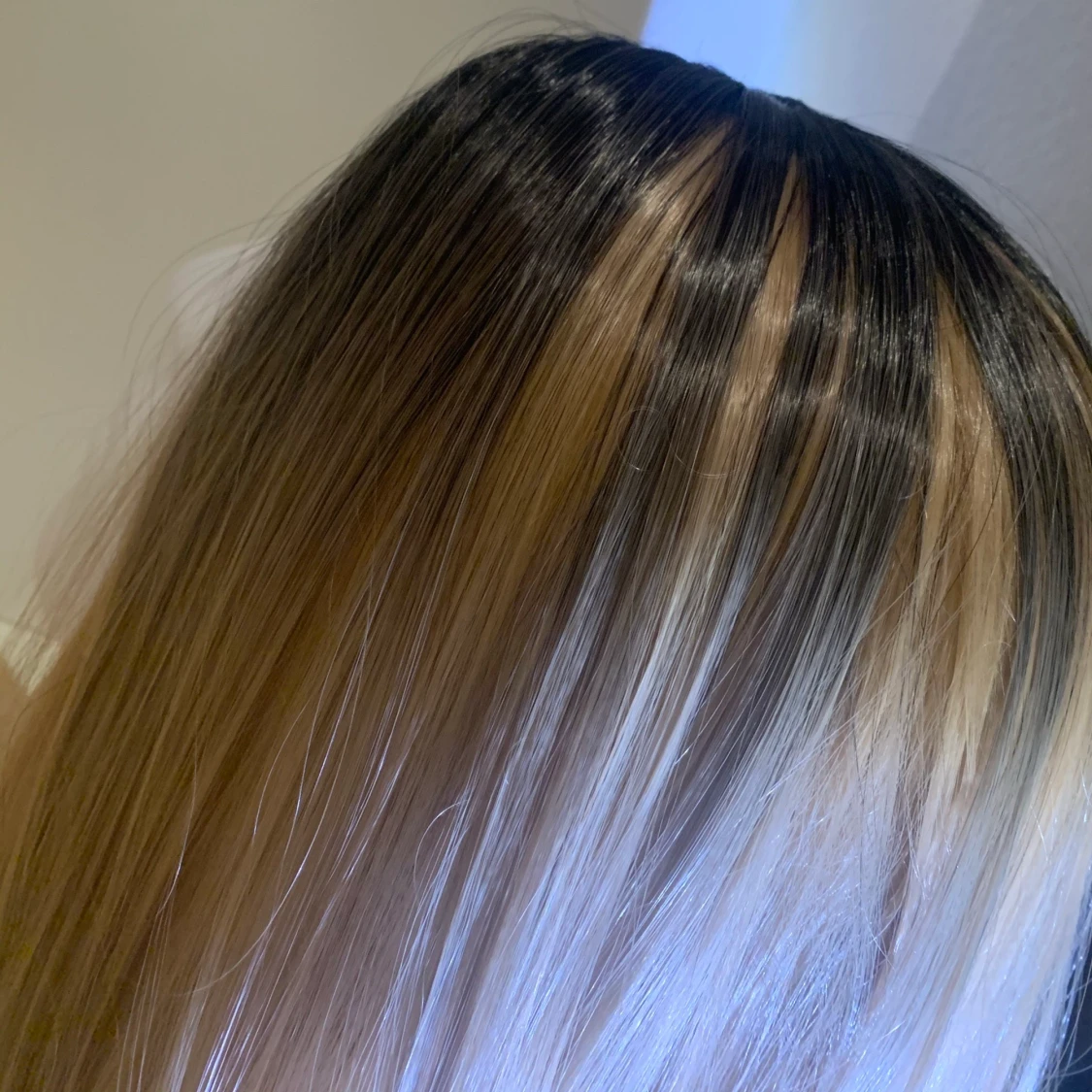 Blond svart peruk  - 91