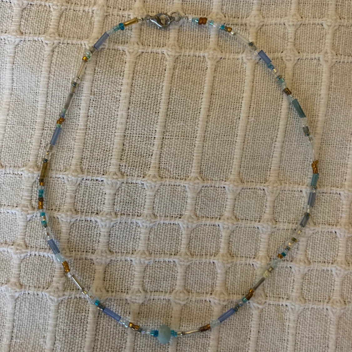 Blått halsband - 90