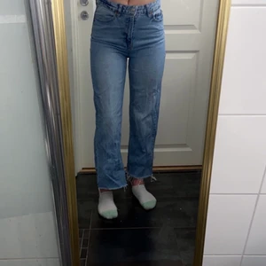 jeans  - Blå jeans från lager 157. Väldigt bra skick. Kommer tyvärr ej till användning för mig längre. Skriv för mer bilder och info💙💙 Köparen står för frakten💙