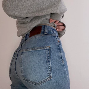 Blå jeans  - Ett par blå jeans i modellen straight från lager 157.💕👖Säljer pga av att det inte kommer till användning.💕 pris kan diskuteras✨