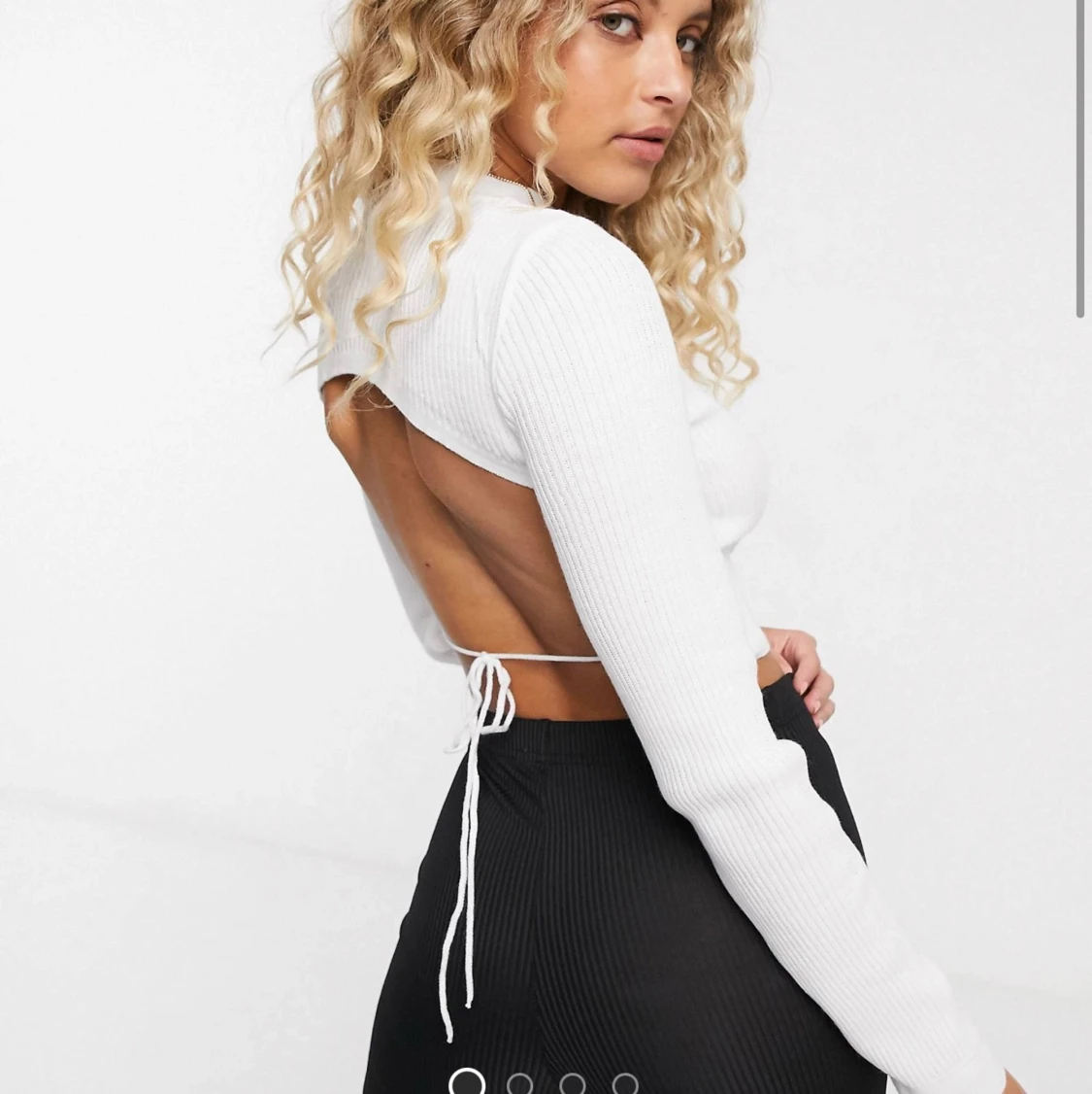 Topp med öppen rygg - 91