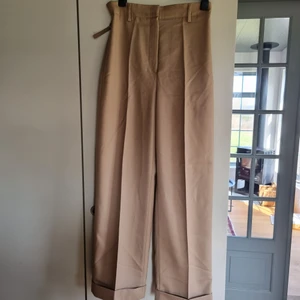 Acne  - Kostymbyxor från Acne, sparsamt använda. 