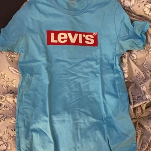 Tröja - Säljer denna tröja som jag använde mycket förra sommaren. Frakt tillkommer 