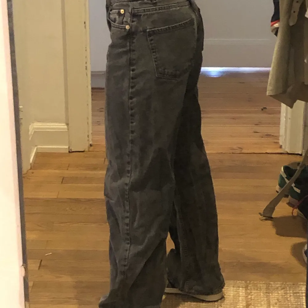 Snygga Mid waist jeans💗. Jeans & Byxor.