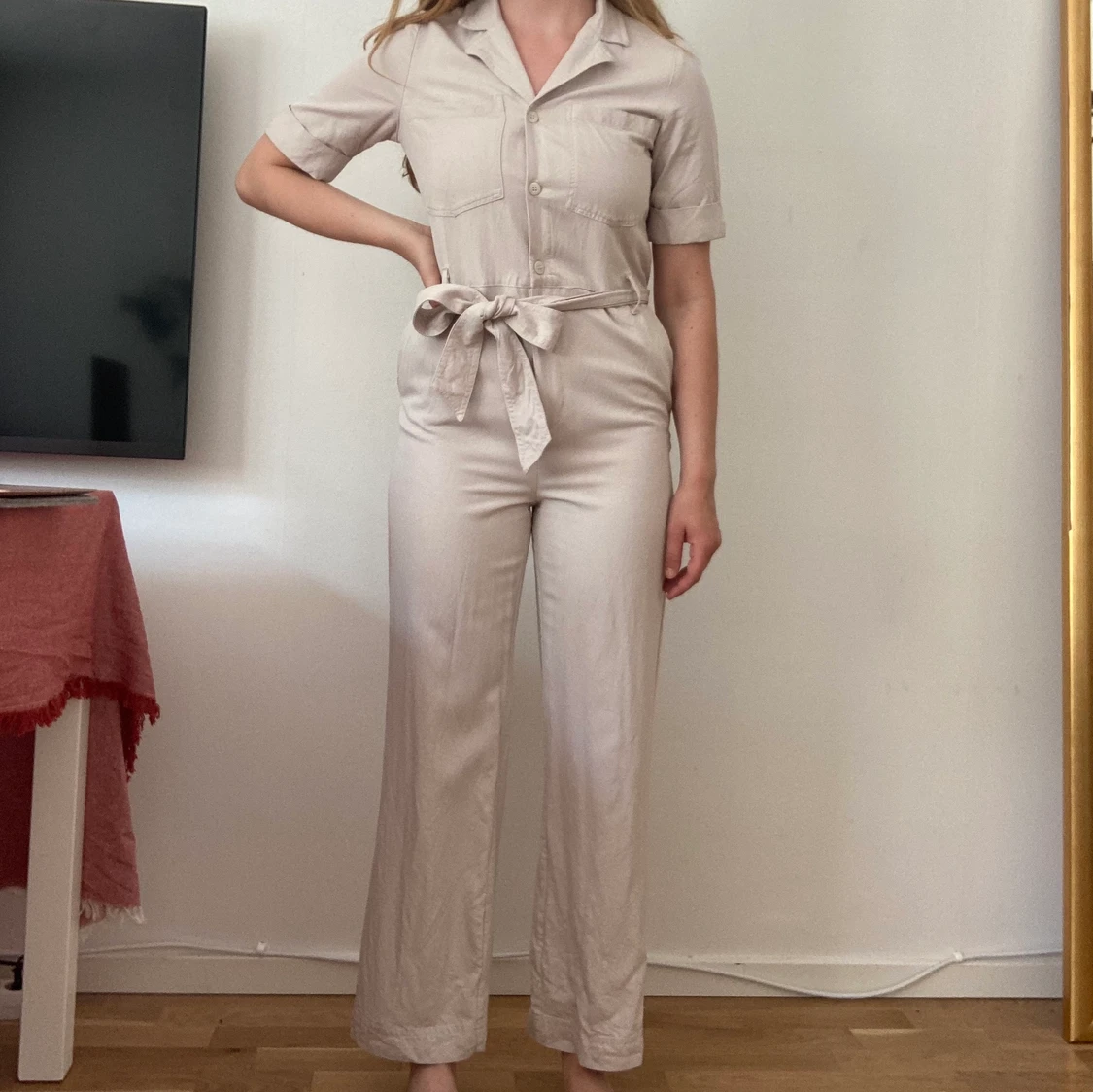 Beige jumpsuit XS - 90