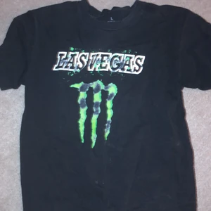 Monster t shirt - kontakta mig för mer info❤️