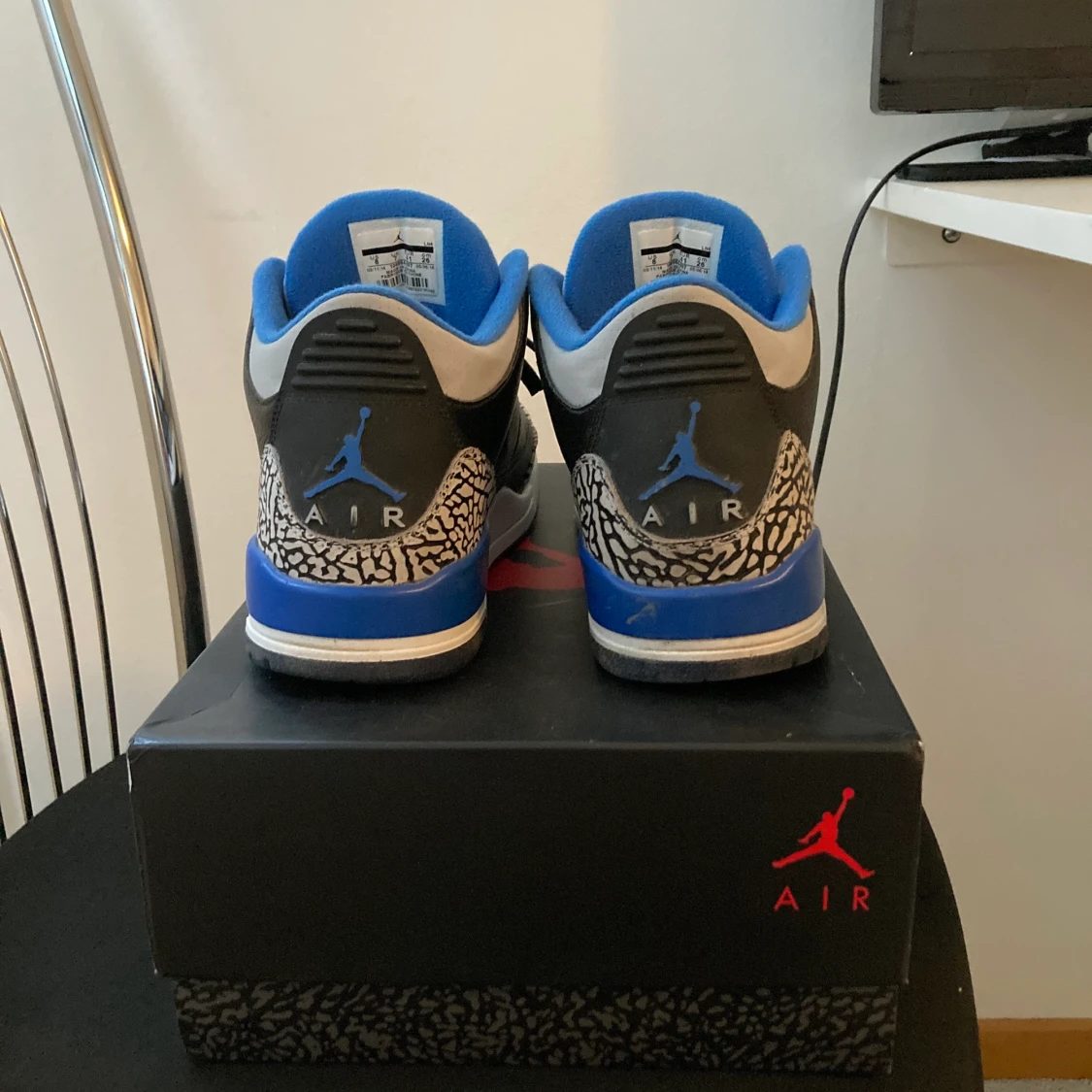 Jordan 3 sport blue  - 90