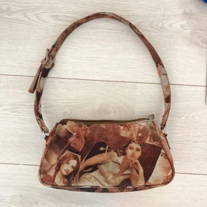 Väska  - Söt väska med cool print