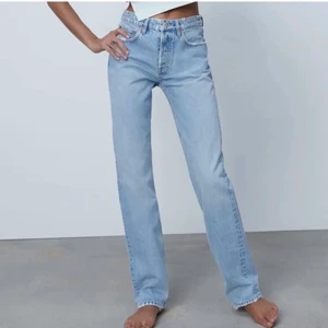 Zara jeans  - Slutsålda zara jeans ,fint skick 