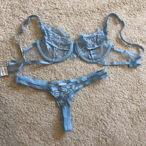 Oavnänt Shein underklädesset  - Helt oanvänt och i storlek S men motsvarar ca 75B men är stretchigt material och justerbara band! Har andra jag föredrar och kommer därför inte till användning! 💘