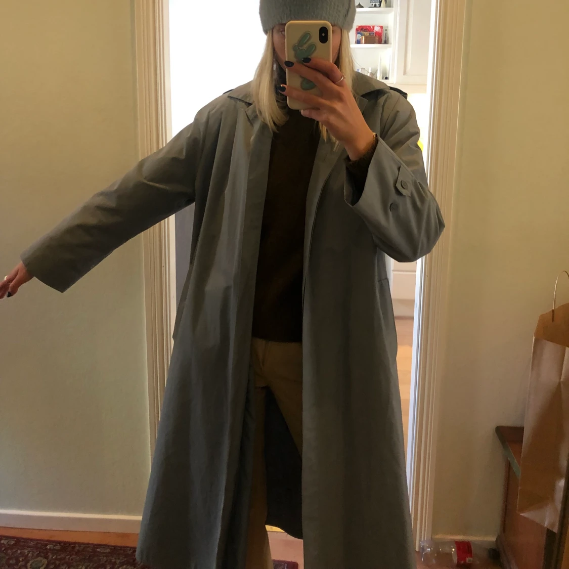 Trenchcoat köpt second hand