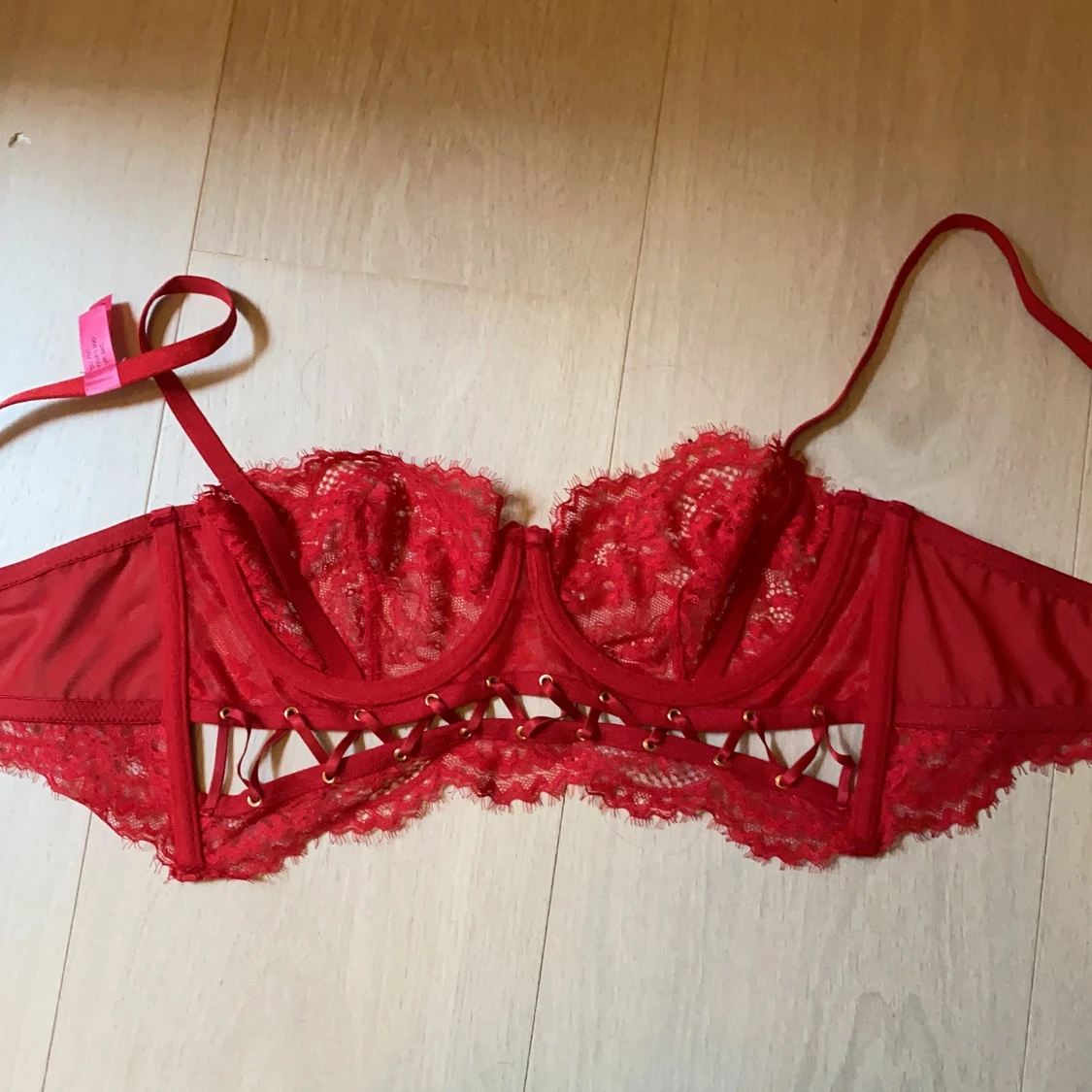 Röd spetsbralette - 91