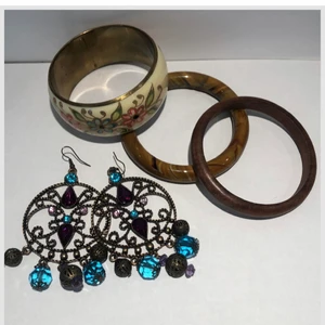 Örhängen + armband - Super sött bohemiskt sett med örhänge och armband! ”Material består av trä,stål och glas”