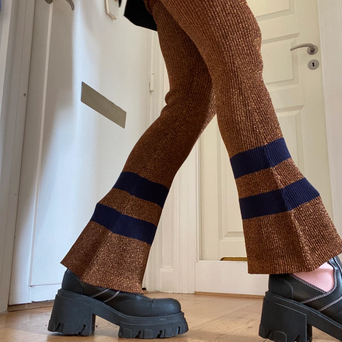 Beautiful glitter pants S - 91