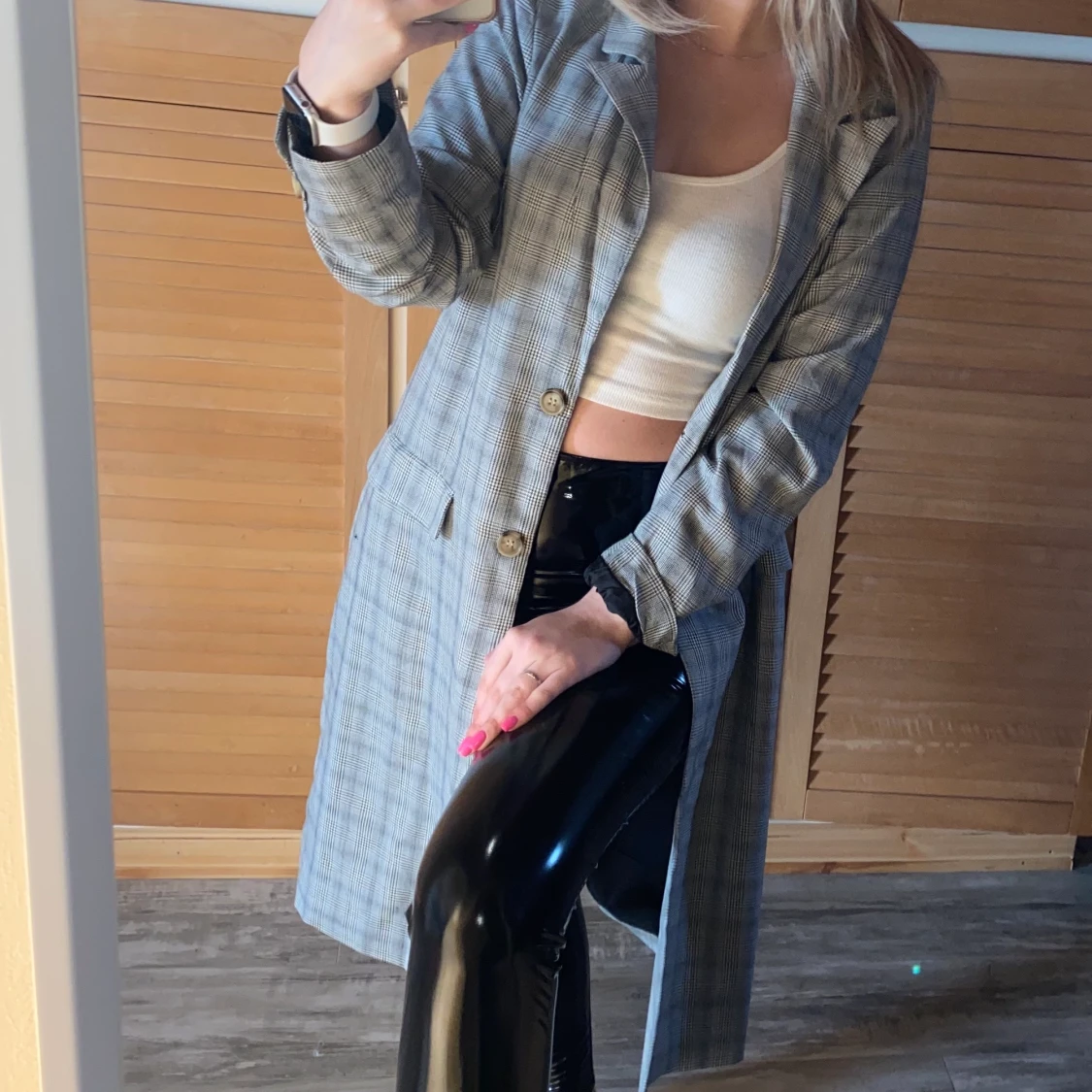 Oanvänd tunn kappa stl 36 från Nelly