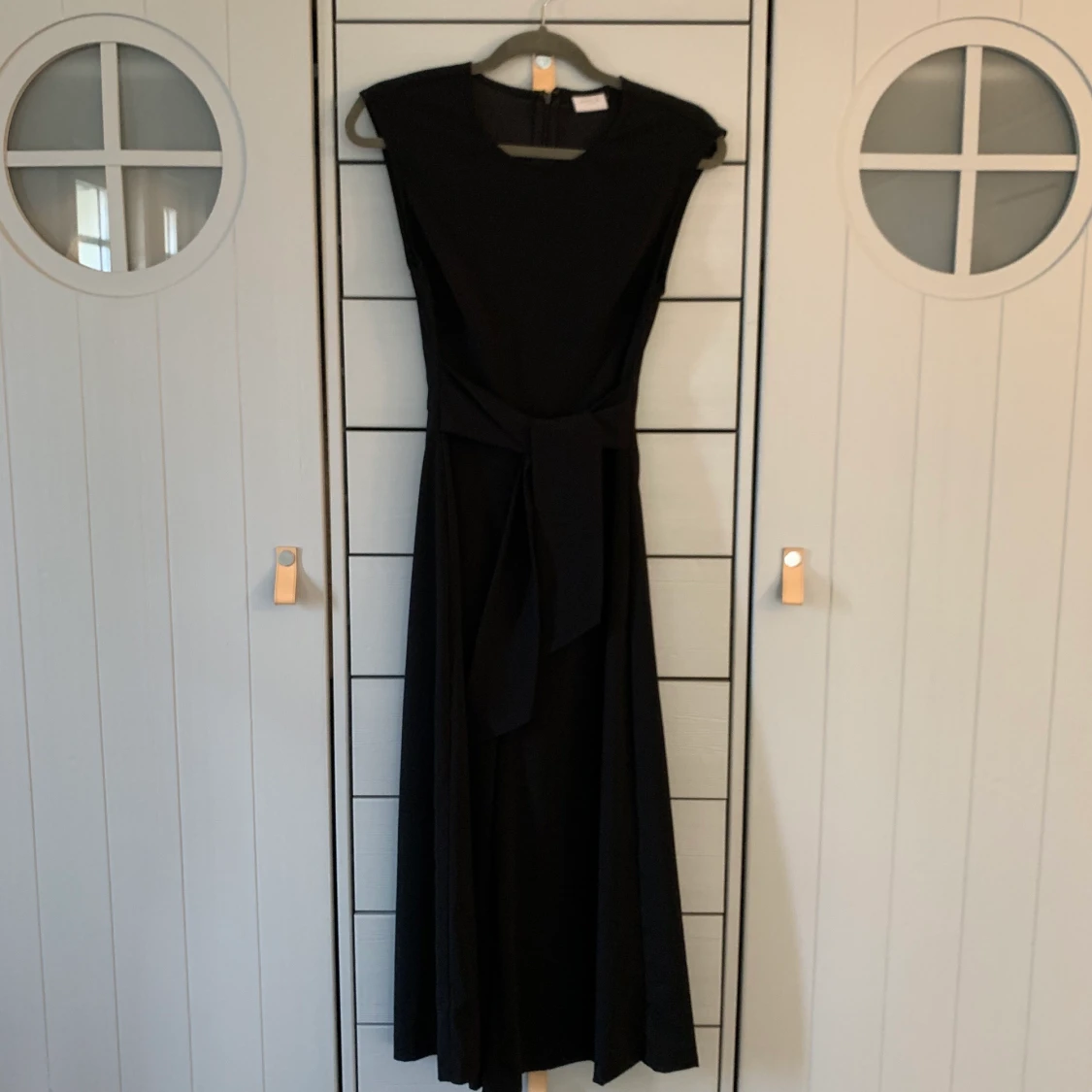 Svart jumpsuit från vila