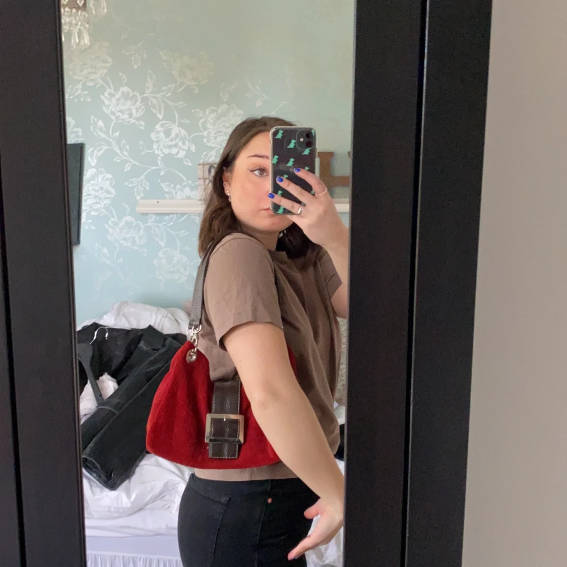 Röd axelväska  - 90