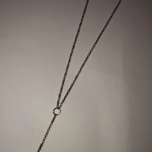 Trellis y necklace steel. - Stål halsband från Edblad. Köptes för 499kr och säljes för 449kr. Oanvänt och nyköpt. Gratis frakt.