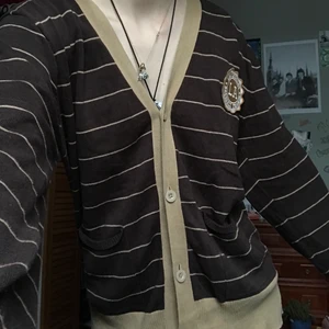 Collegetröja   - Brun randig oversized collegetröja 