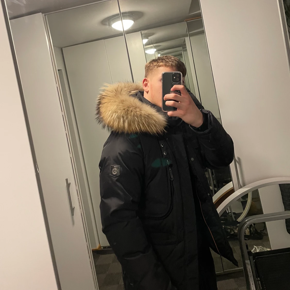 Svart Hollies jacka strl 48