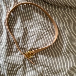 Skärp - Rosa skärp från hm i strl xs, knappt användt!