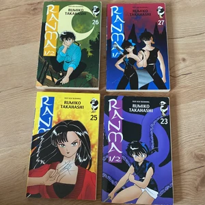 Ranma mangas - Säljer dessa 4 ranma mangor på grund av att jag behöver göra mer plats i min bokhylla, 1 bok kostar 50kr+frakt och om du vill köpa alla böckerna så är det 150kr+frakt böckerna som finns är 23,25,26,27❤️