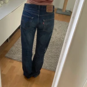 Levis 501 - Lånade bilder! Exakt samma jeans på bilden! Super snygga man passade tyvärr inte mig!
