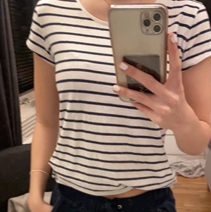 Randig tröja  - Använt skick 