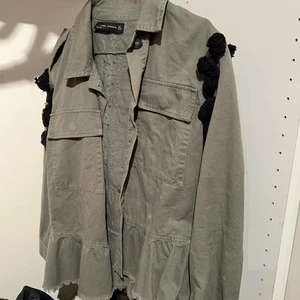 Jacka Zara - En grön svin snygg vår/sommar jacka från Zara