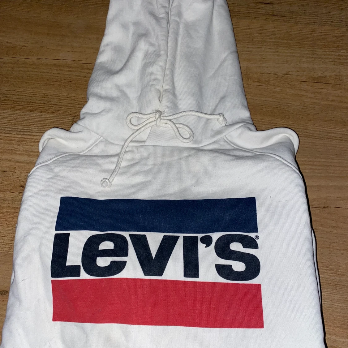 Vit hoodie från levis