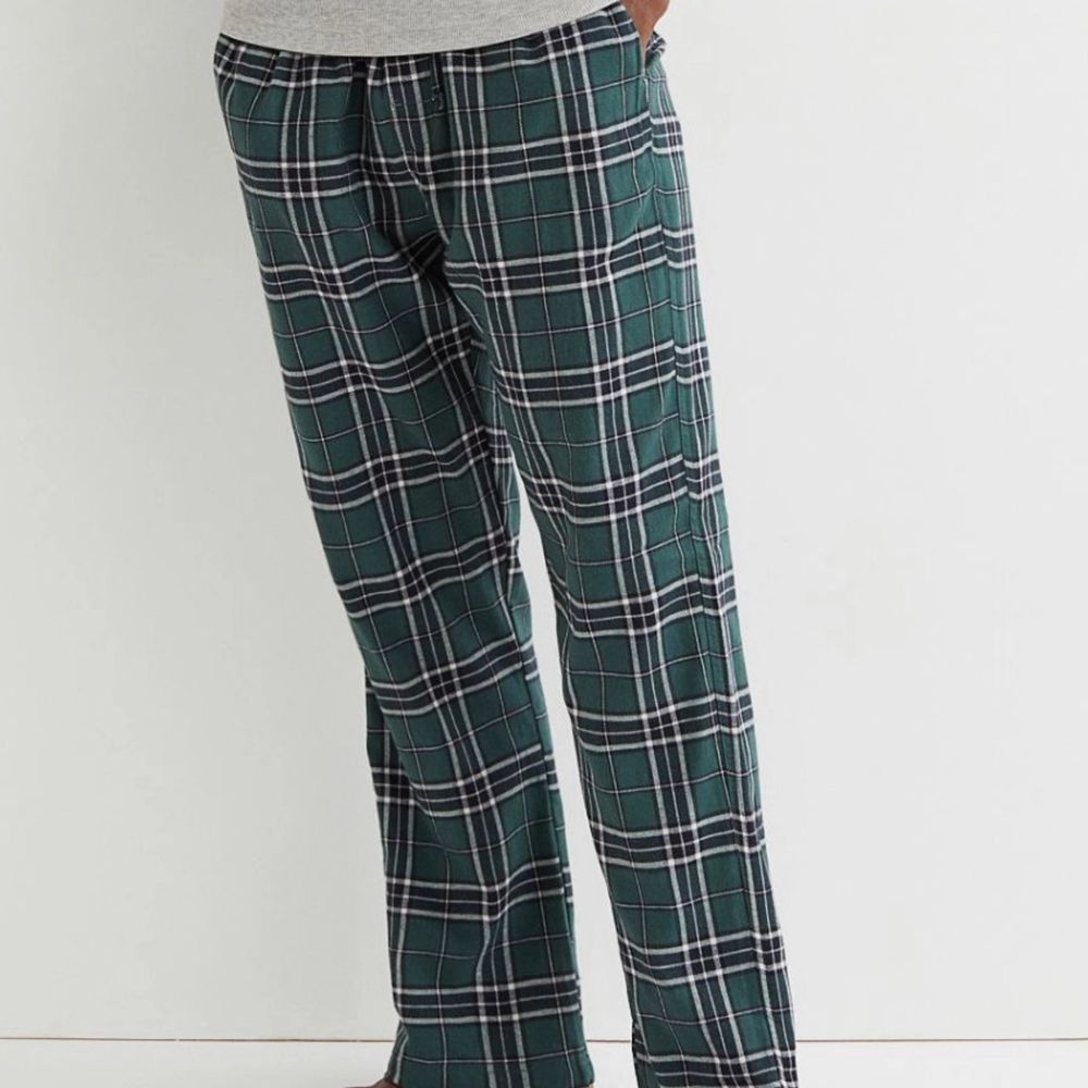 H&M herr rutiga pyjamasbyxor i mörk grön | Plick