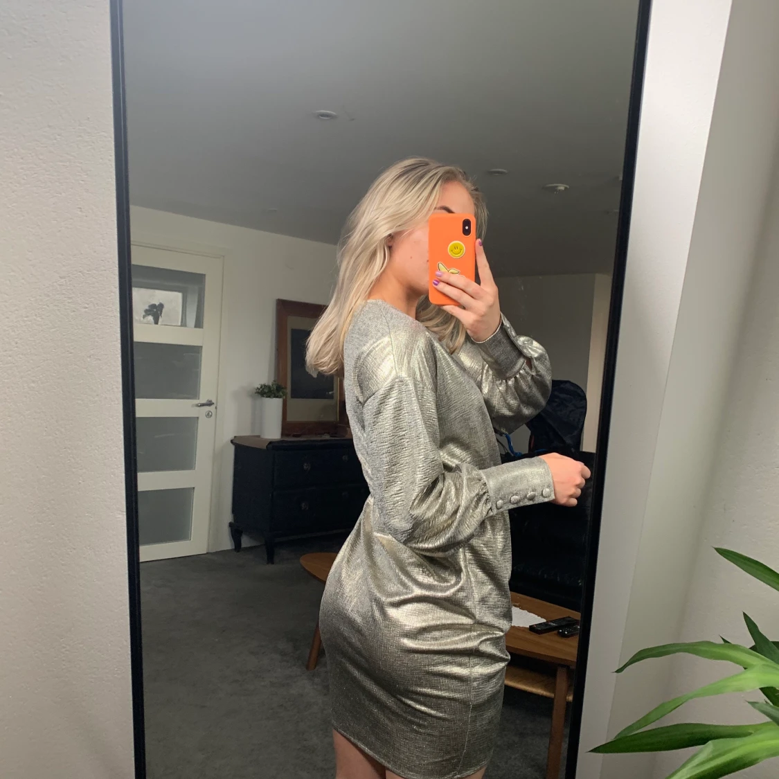 Glittrig klänning - 90